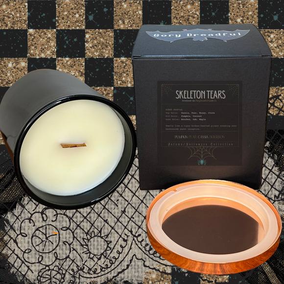 Skeleton Tears Crackling Wooden Wick Candle: Pumpkin Pear Cassia Bourbon Scent - Picture 3 of 10
